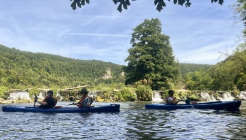 Zum Artikel "Group kayak trip"